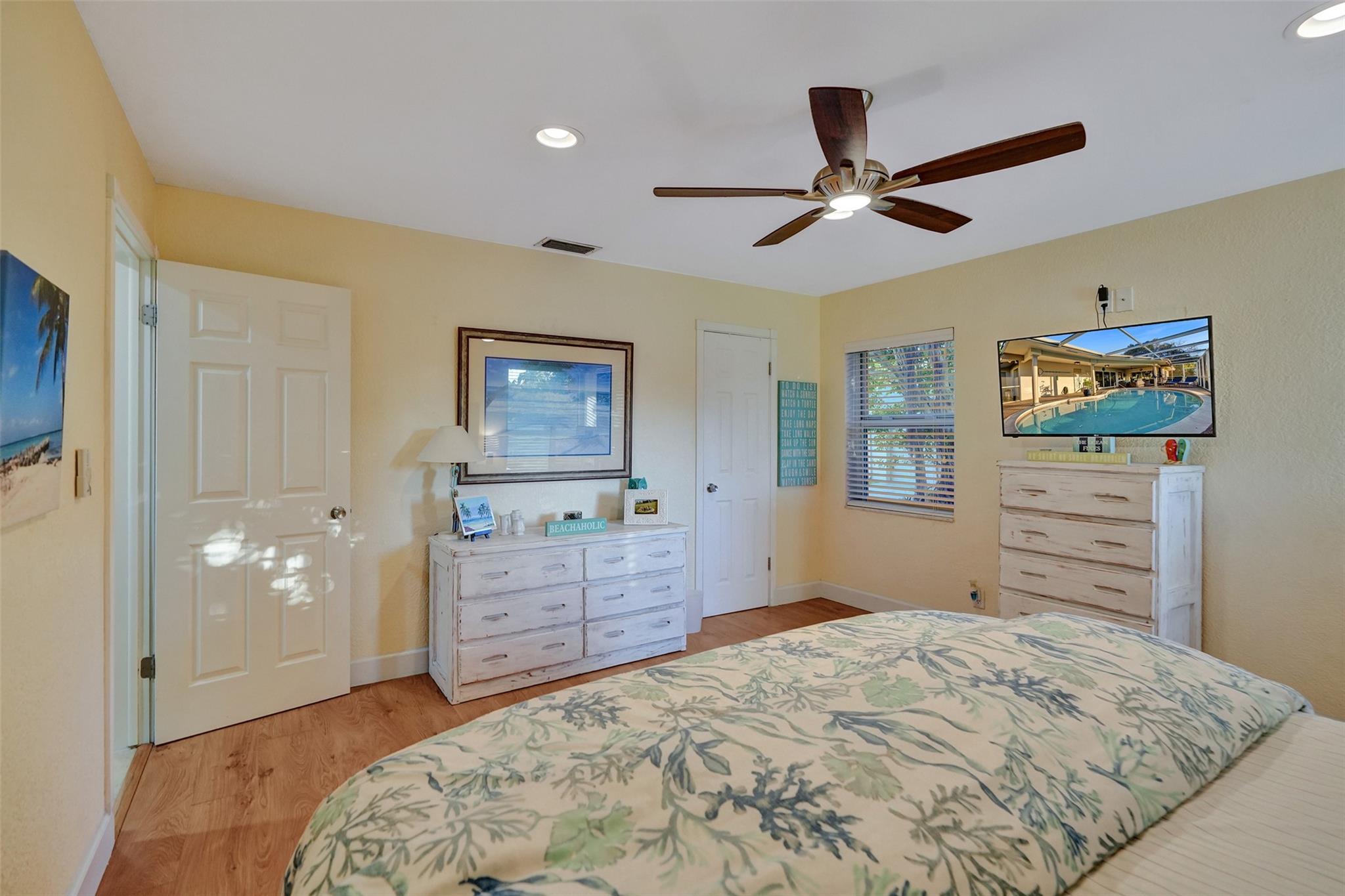 4909 N Travelers Palm Ln