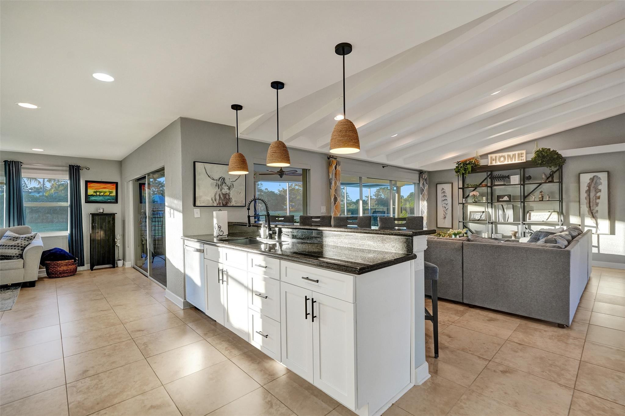 4909 N Travelers Palm Ln