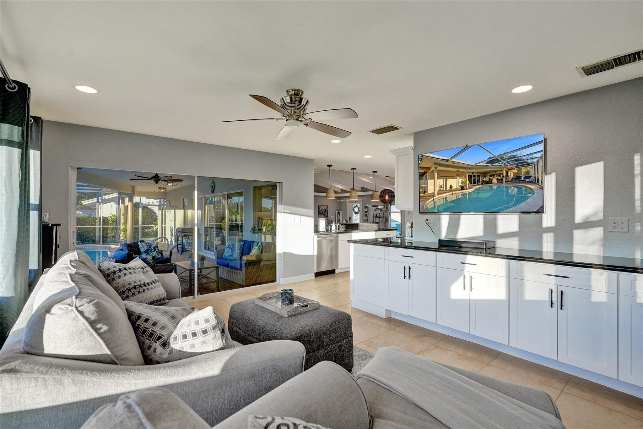 4909 N Travelers Palm Ln