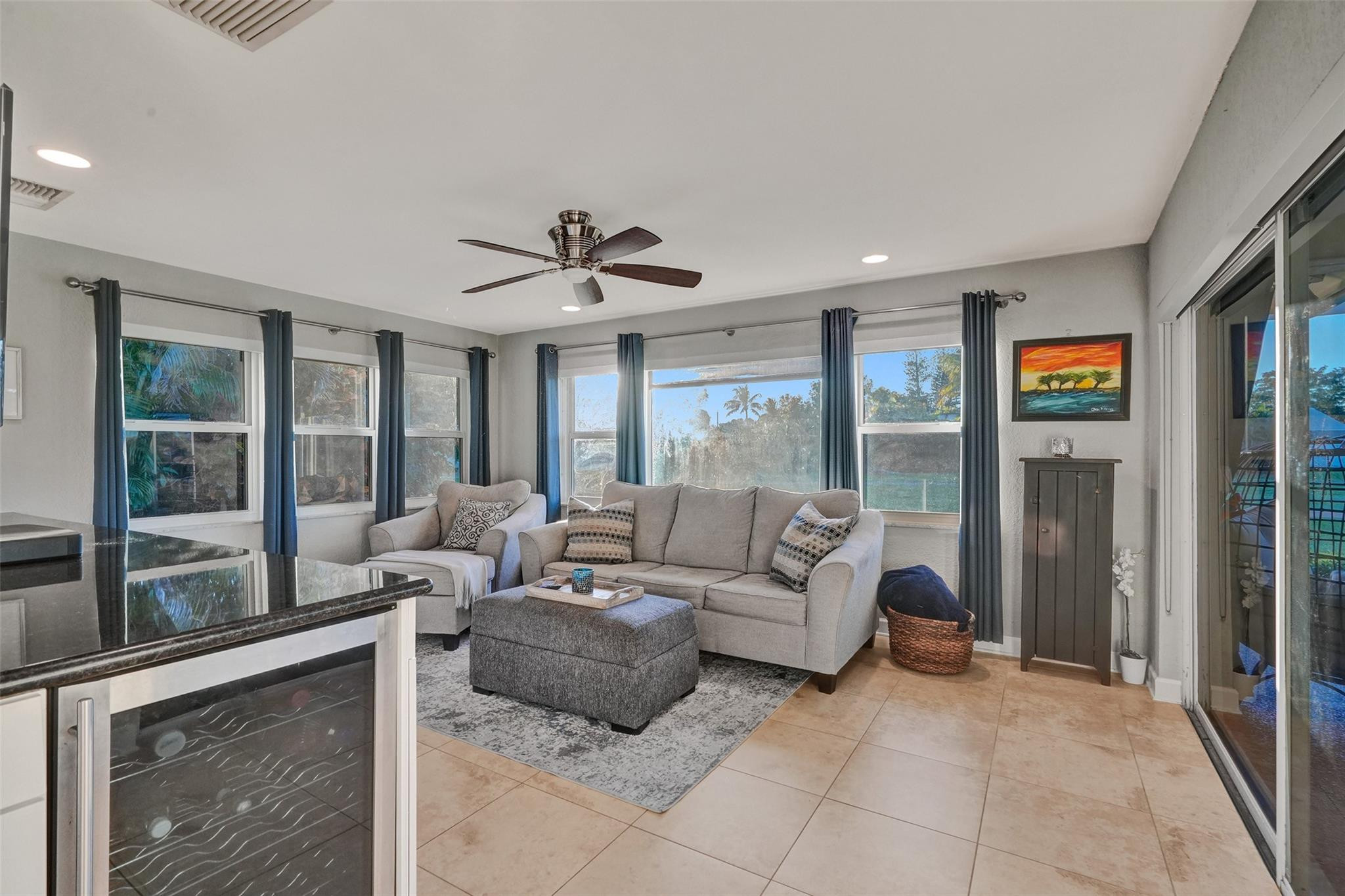 4909 N Travelers Palm Ln