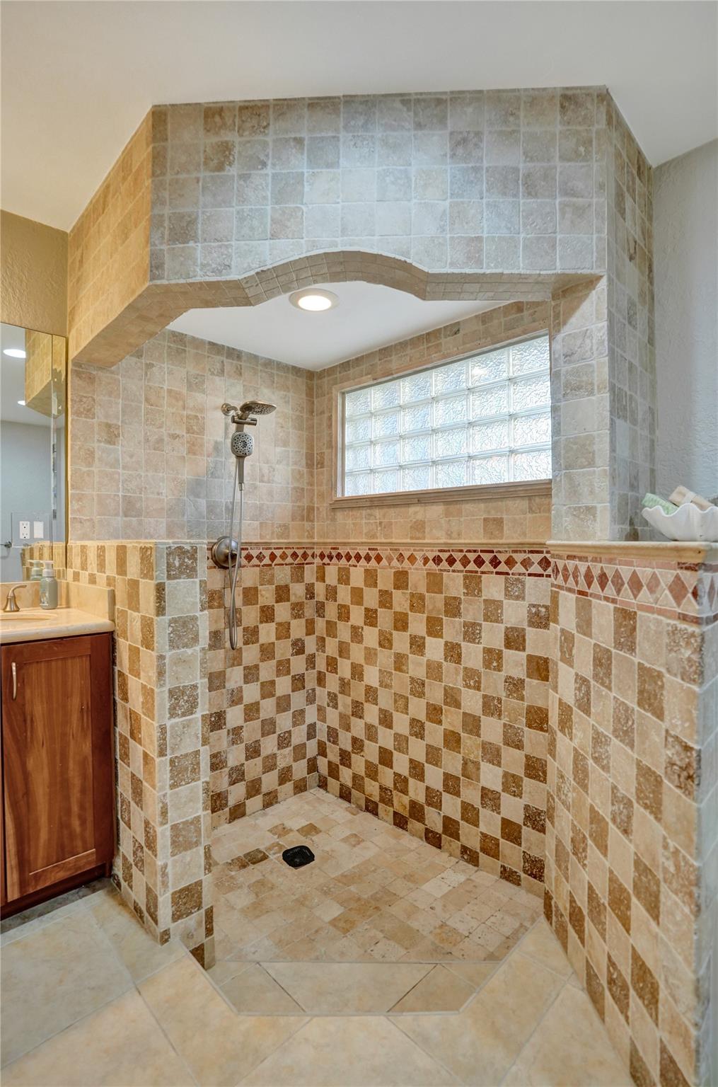 4909 N Travelers Palm Ln