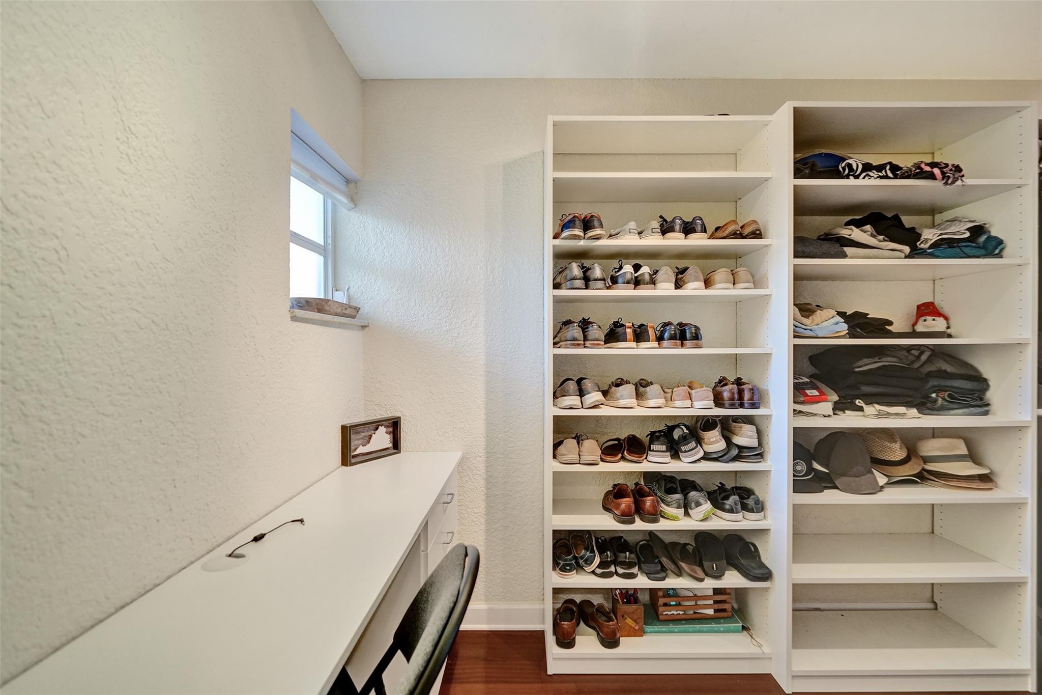 4909 N Travelers Palm Ln