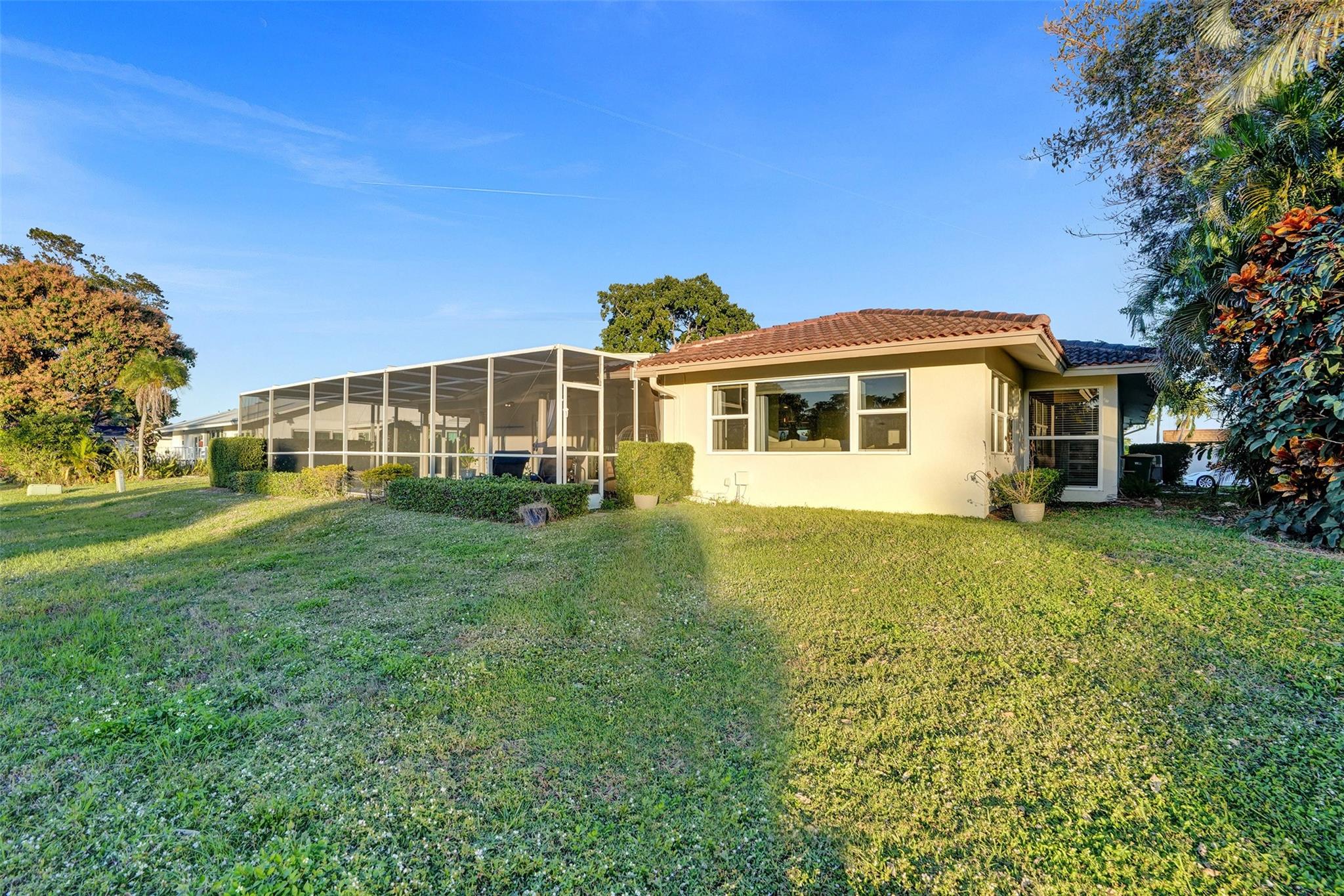 4909 N Travelers Palm Ln