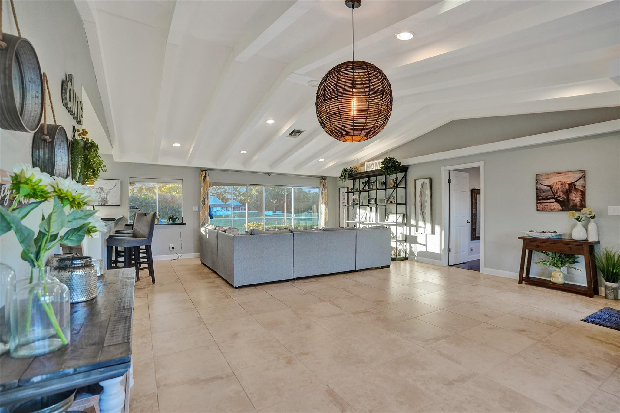 4909 N Travelers Palm Ln