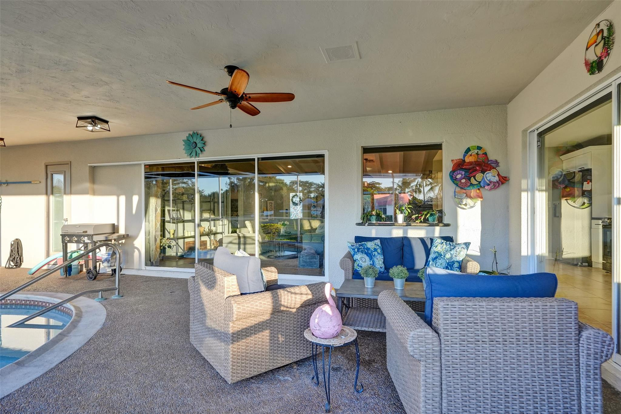 4909 N Travelers Palm Ln