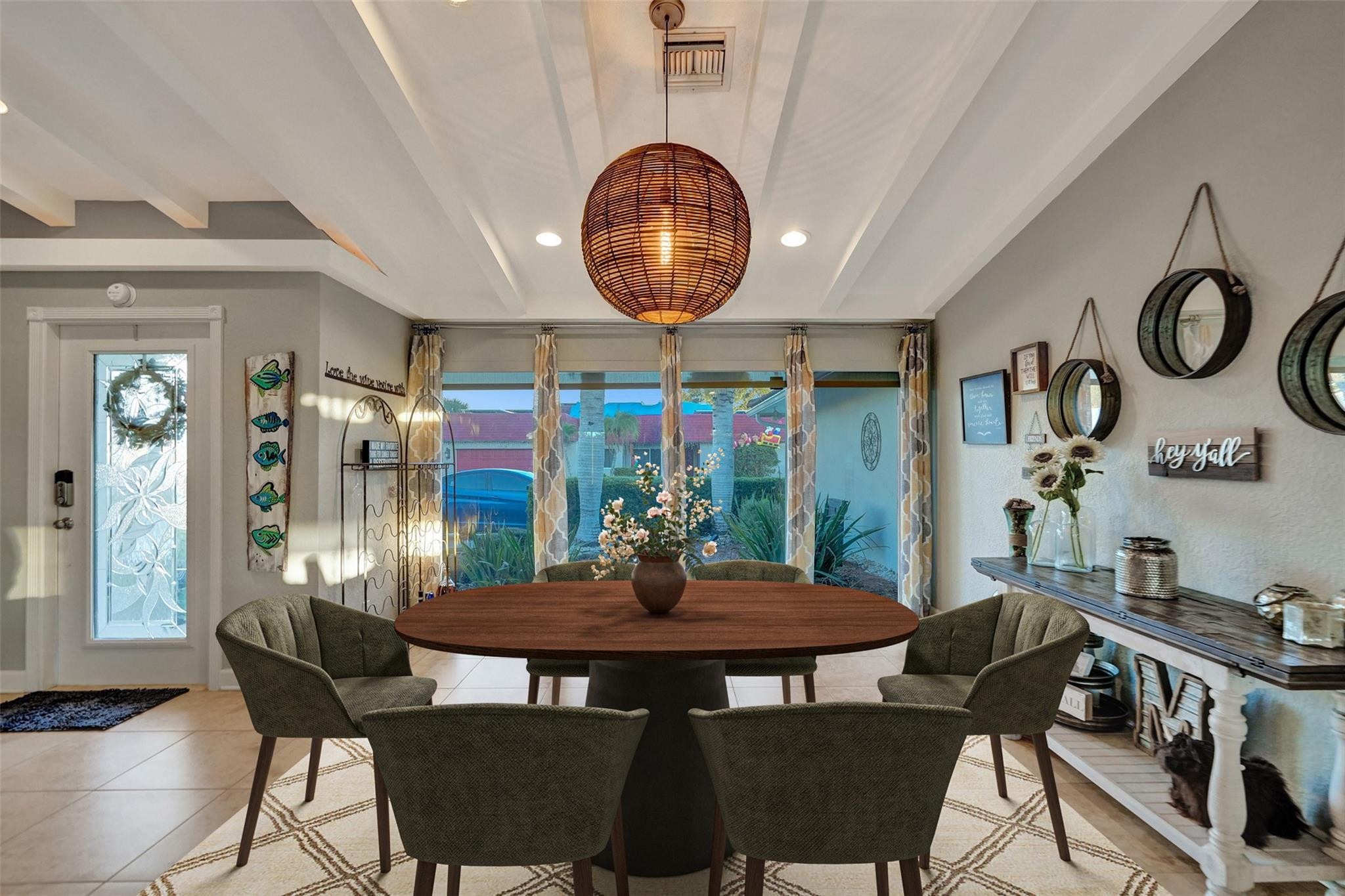 4909 N Travelers Palm Ln