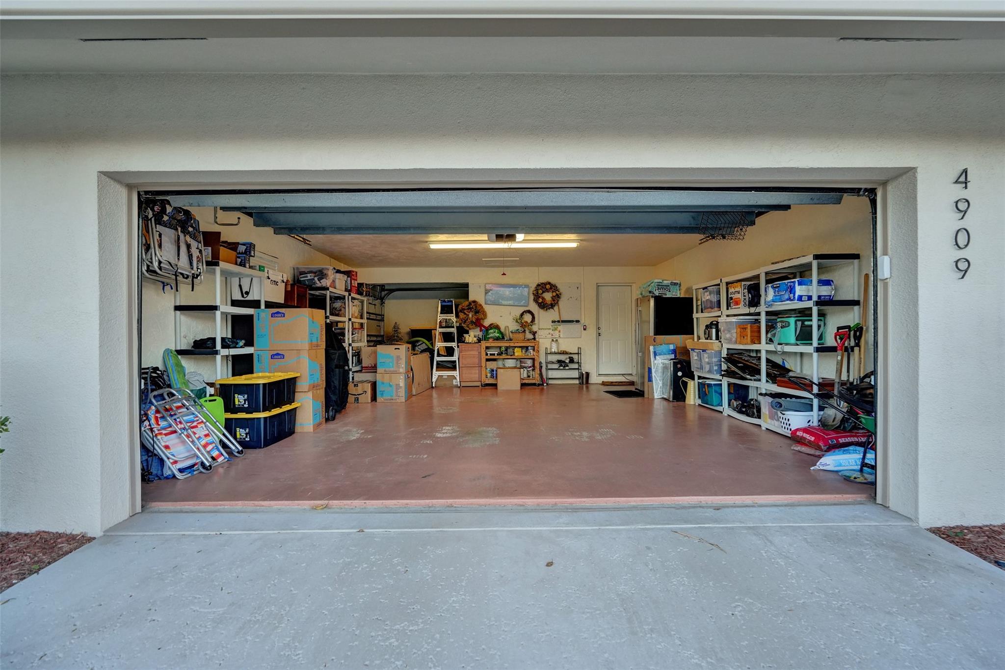 4909 N Travelers Palm Ln