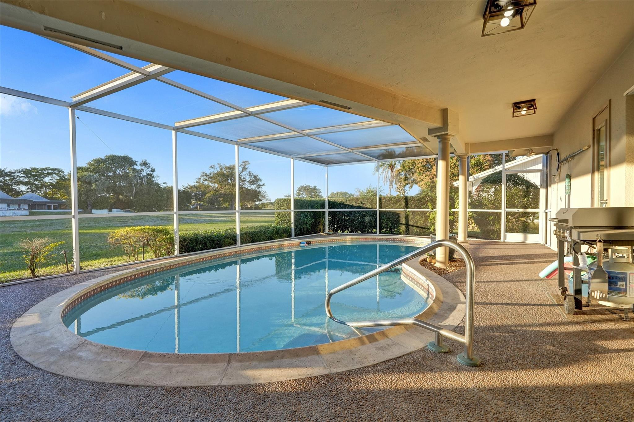 4909 N Travelers Palm Ln