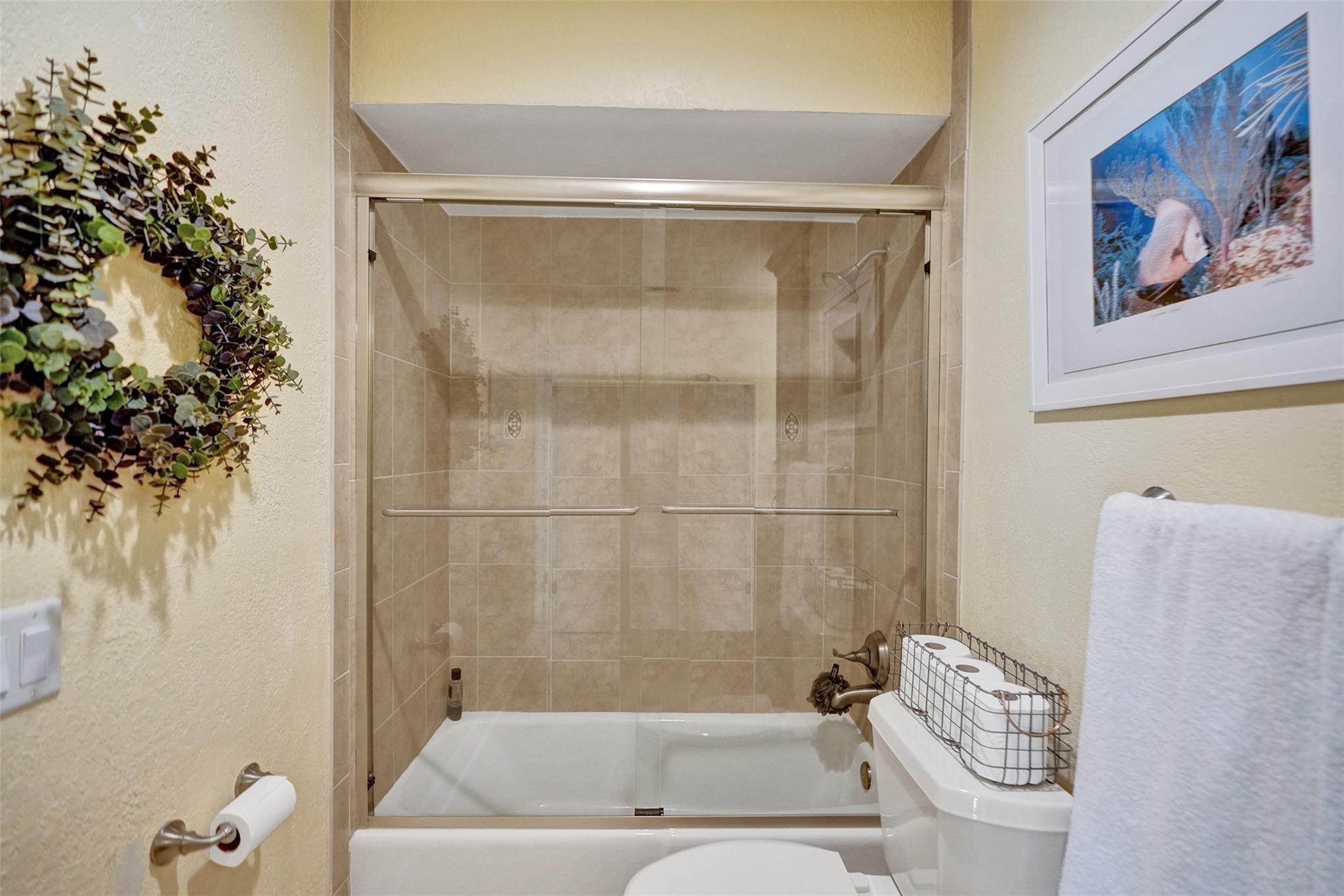 4909 N Travelers Palm Ln