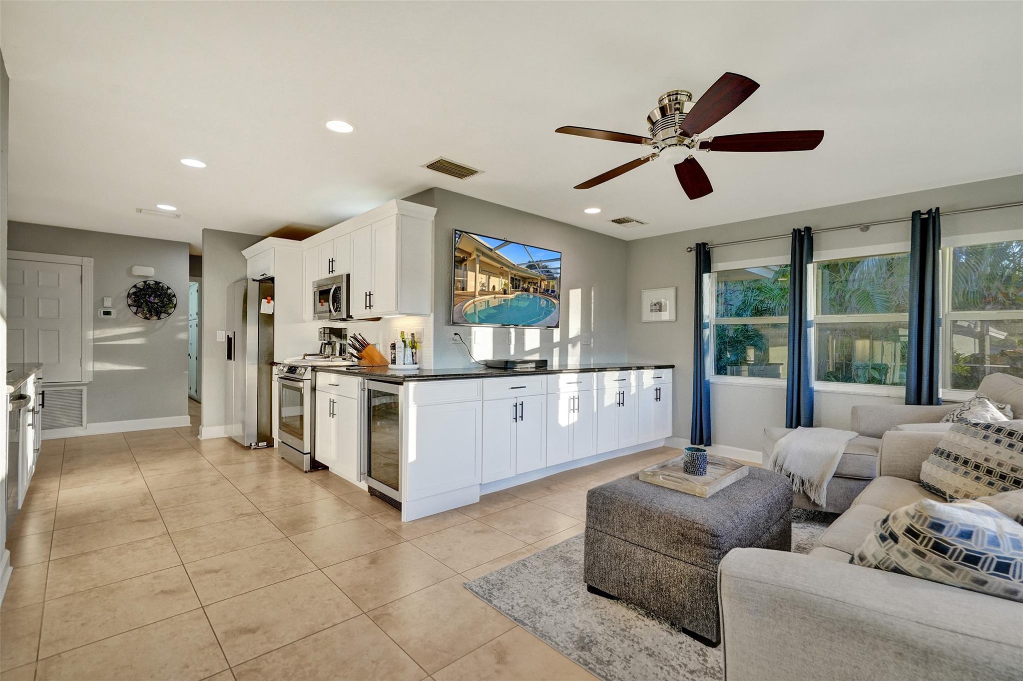 4909 N Travelers Palm Ln