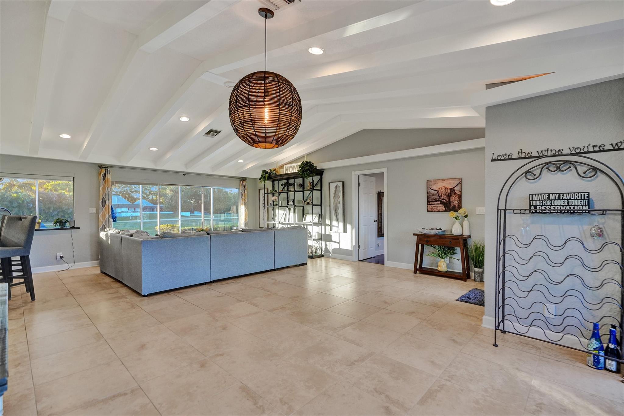 4909 N Travelers Palm Ln