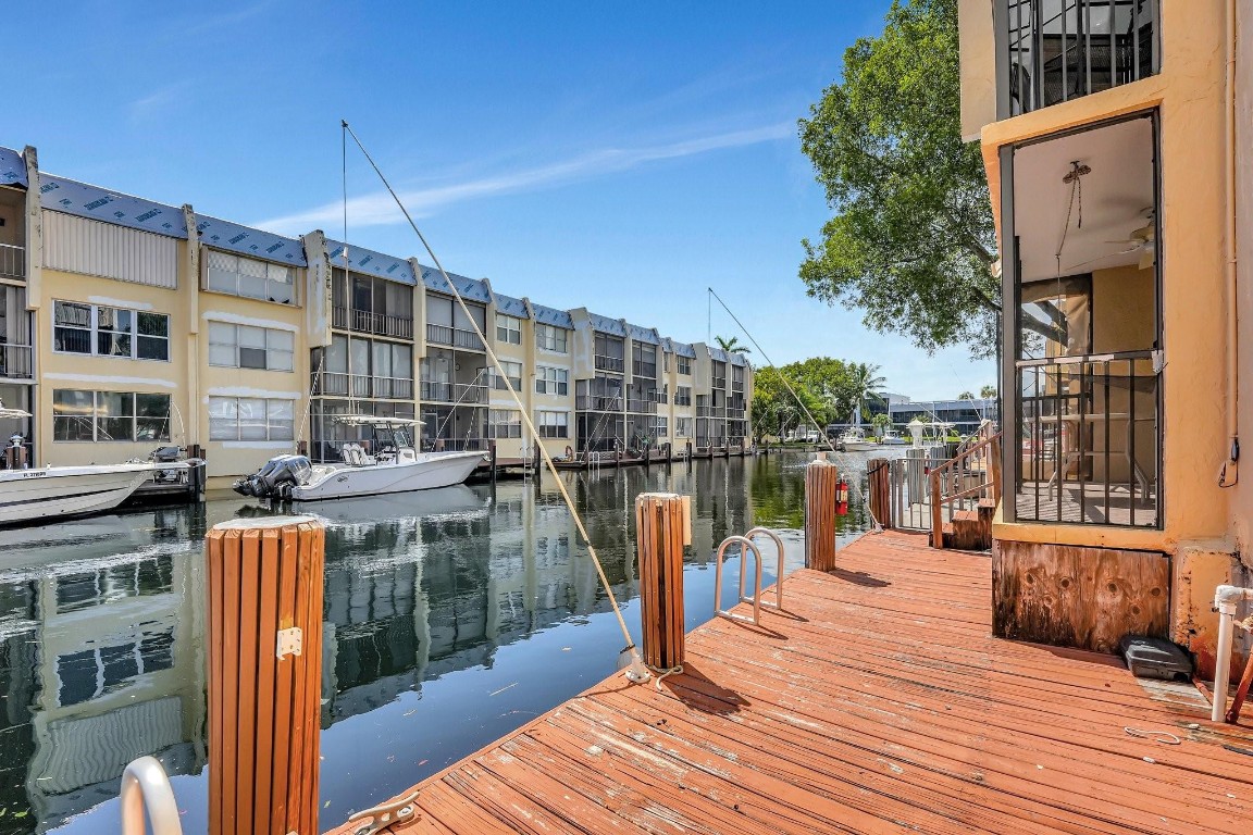 777 S Federal Hwy 104L