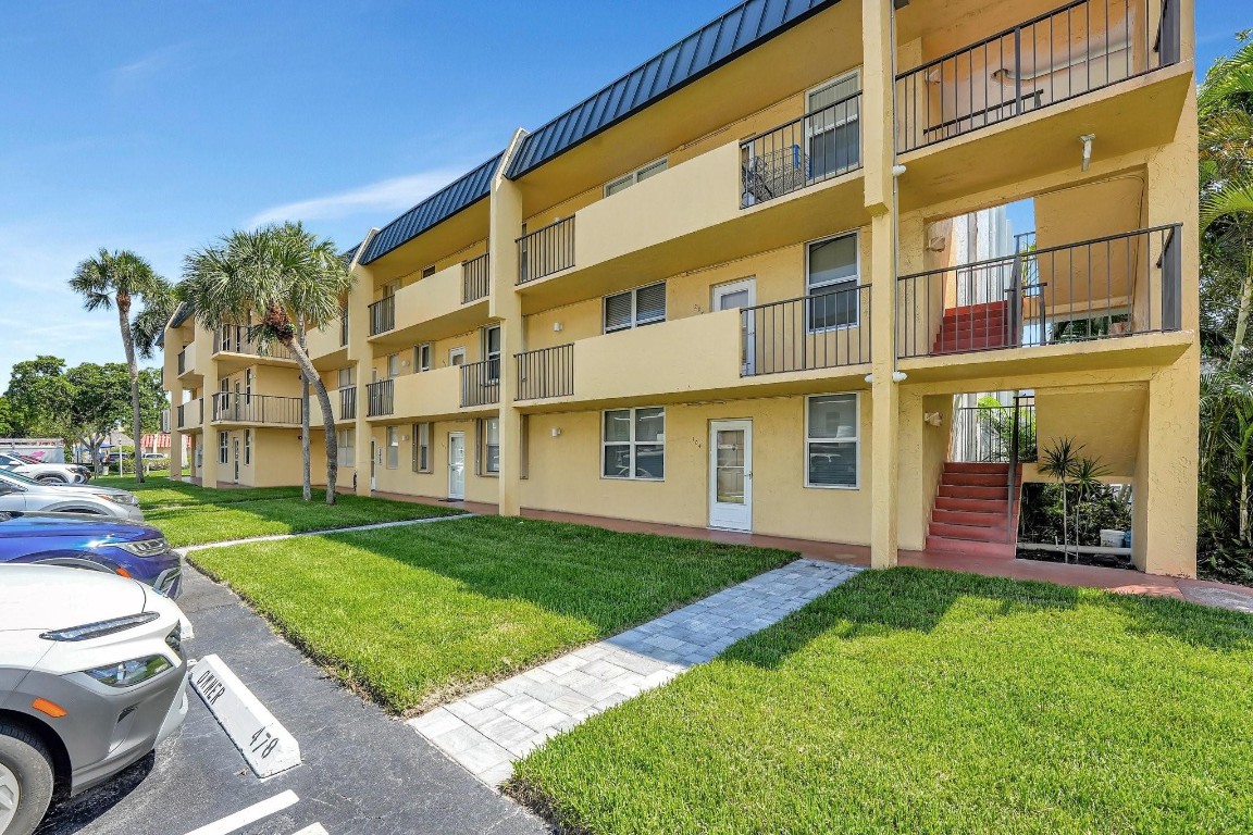 777 S Federal Hwy 104L