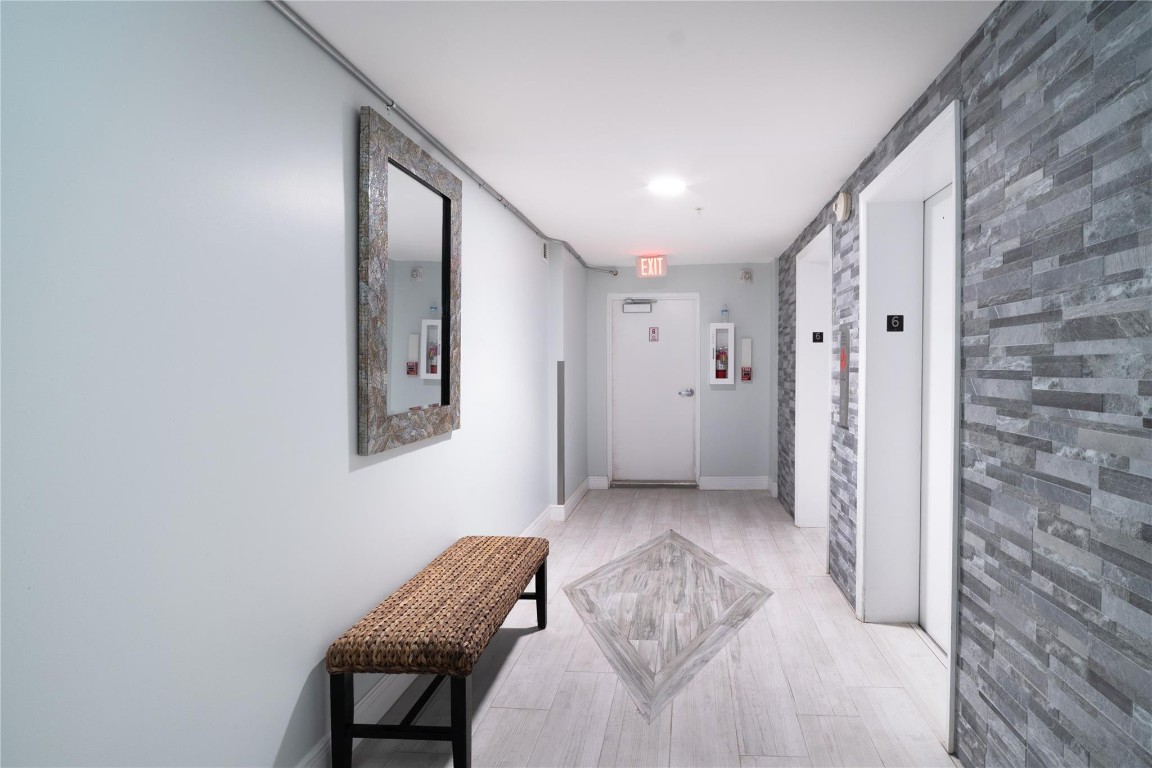 1505 N Riverside Dr 608