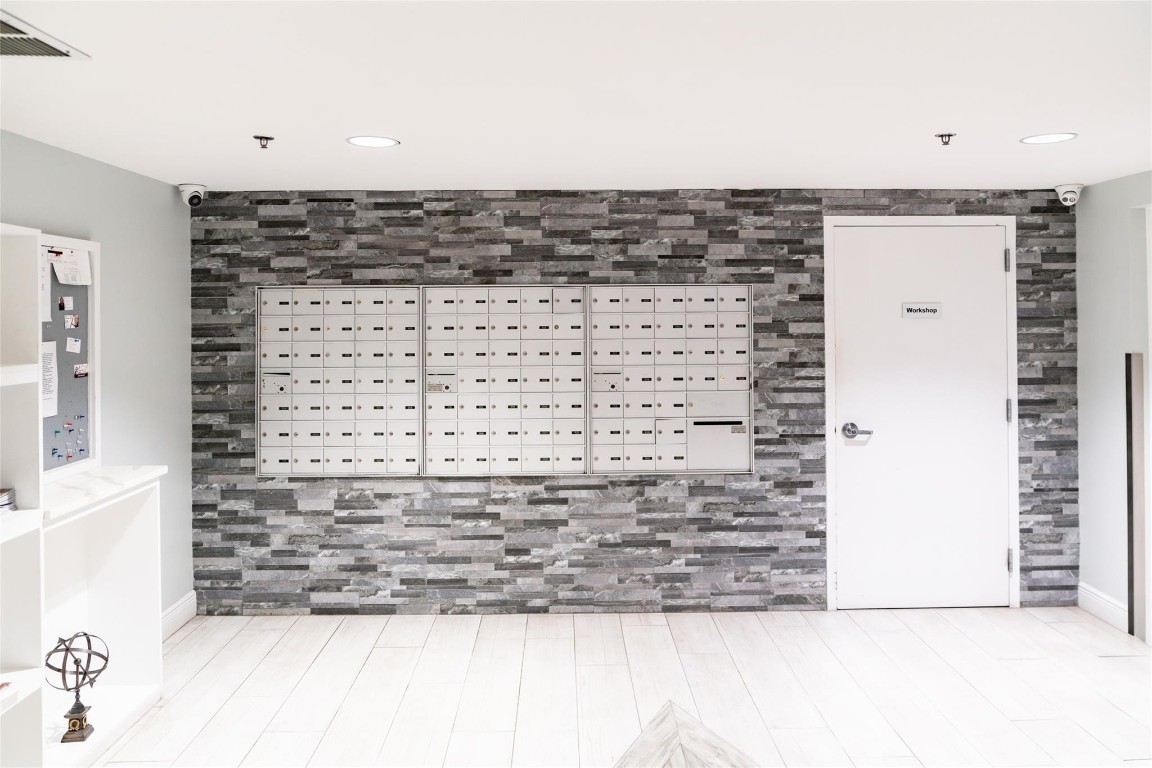 1505 N Riverside Dr 608