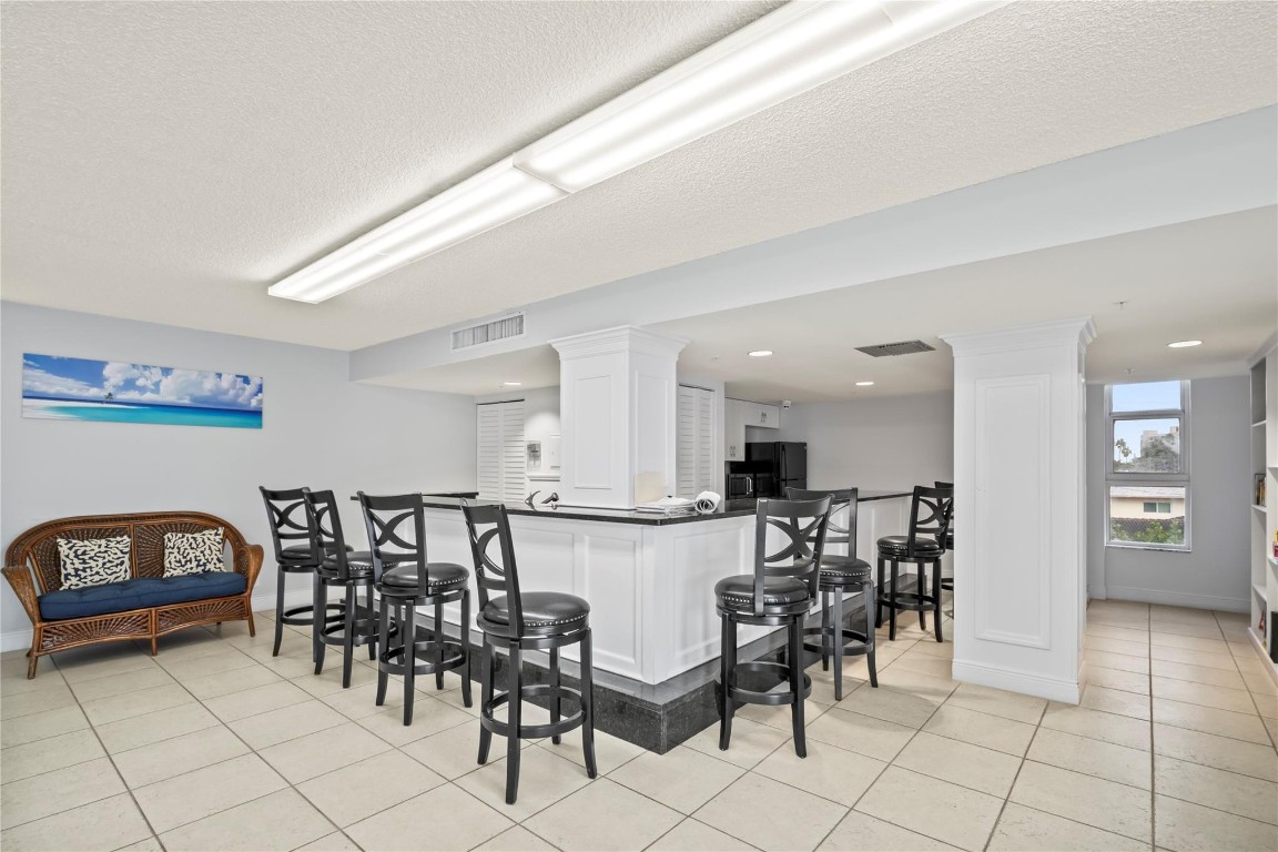 1505 N Riverside Dr 608