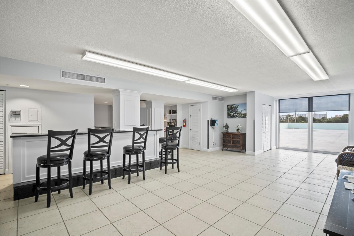 1505 N Riverside Dr 608