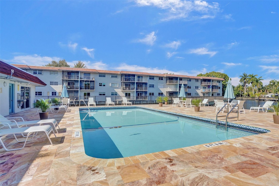 1785 N Andrews Sq 201