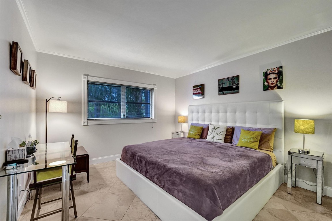 1785 N Andrews Sq 201