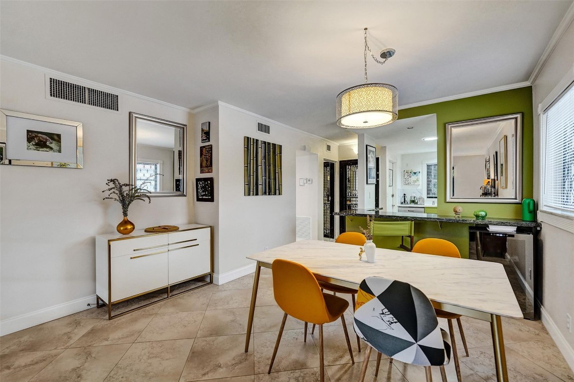 1785 N Andrews Sq 201