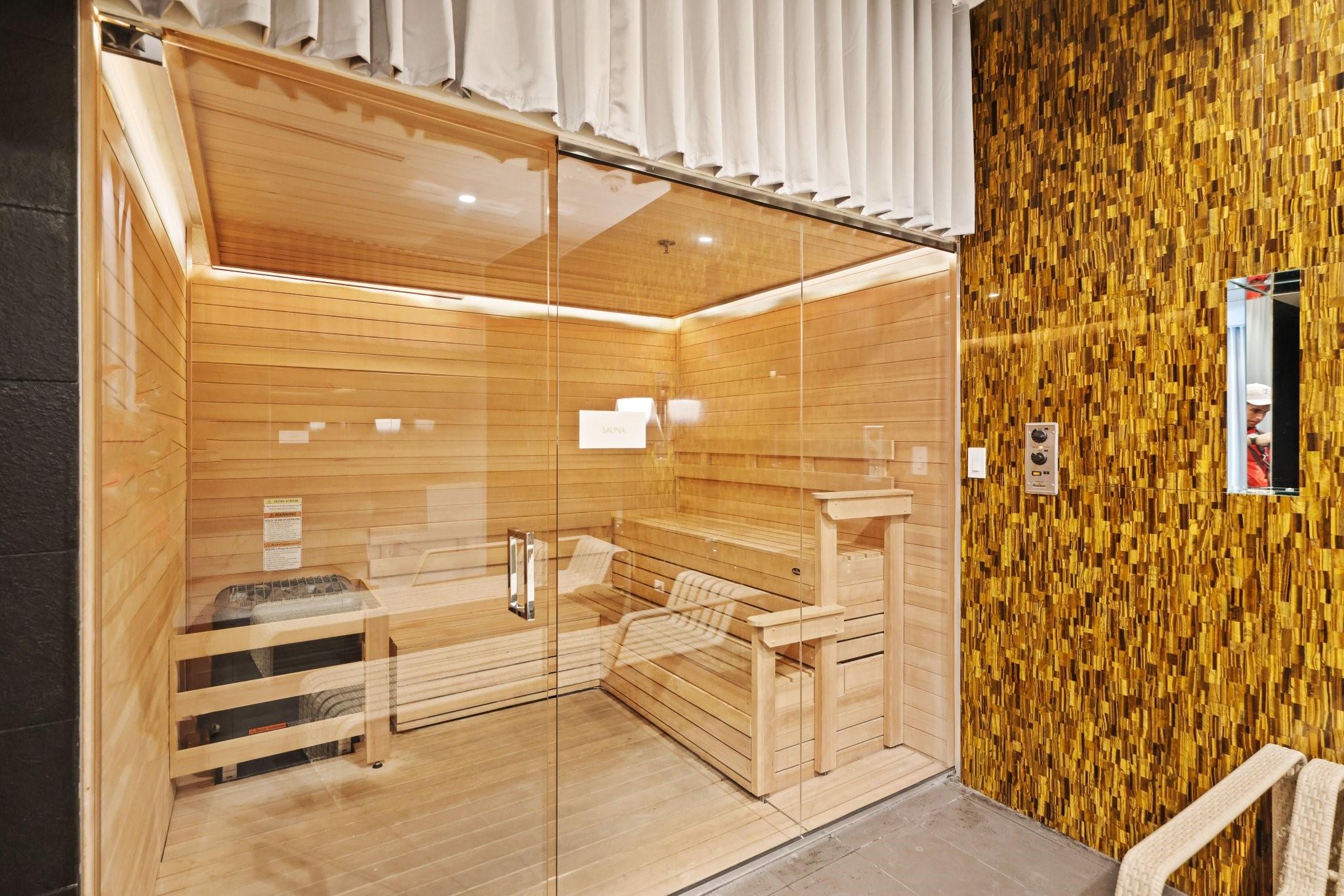 2000 Metropica Way PH01