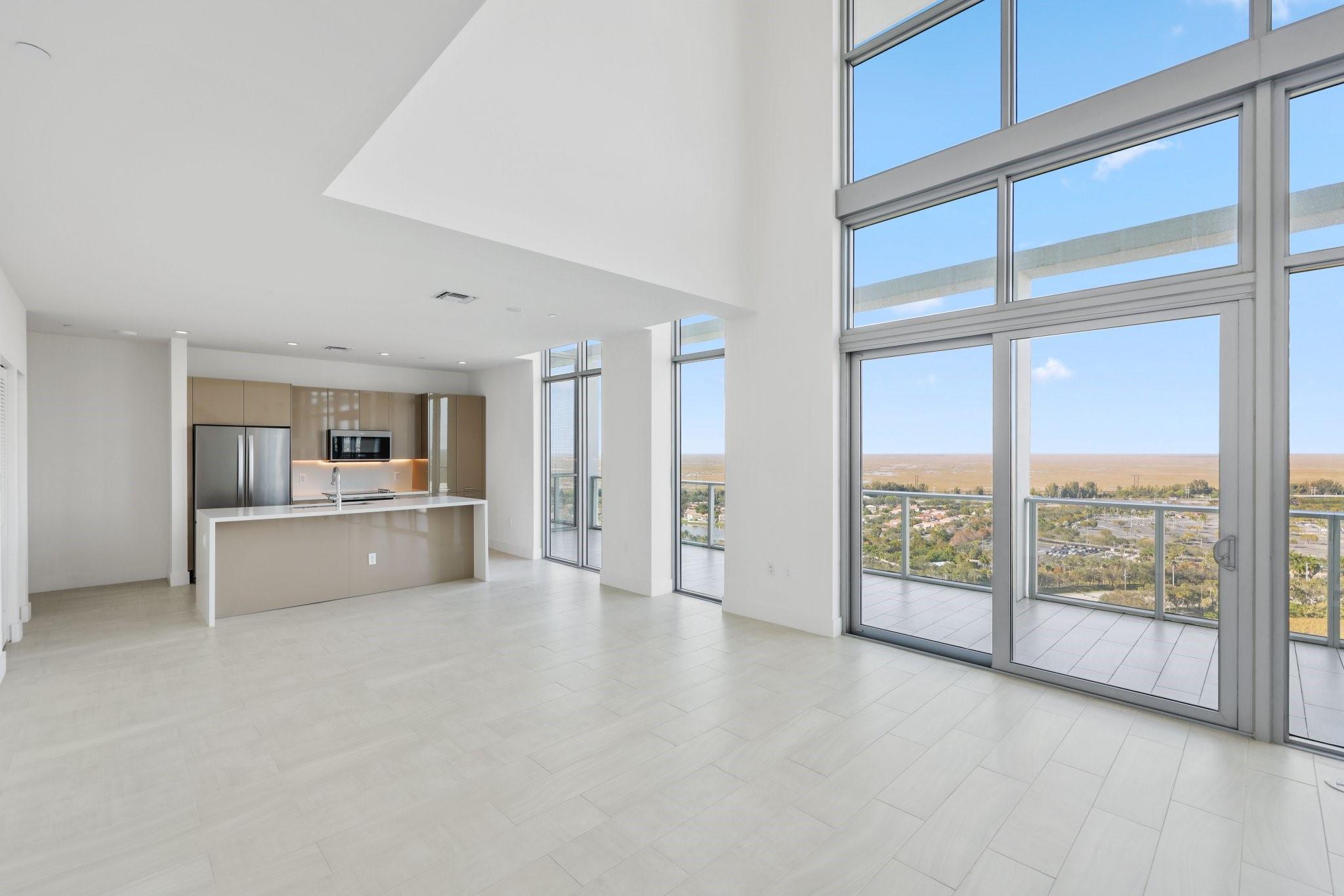 2000 Metropica Way PH01