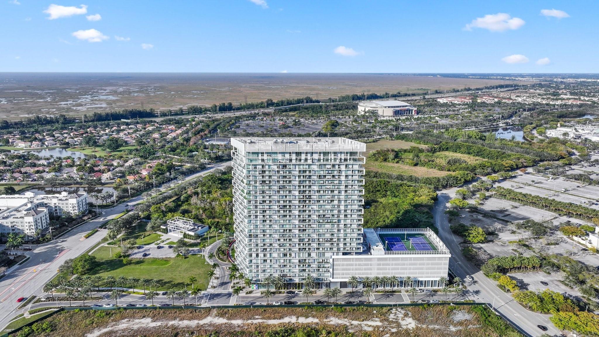 2000 Metropica Way PH08