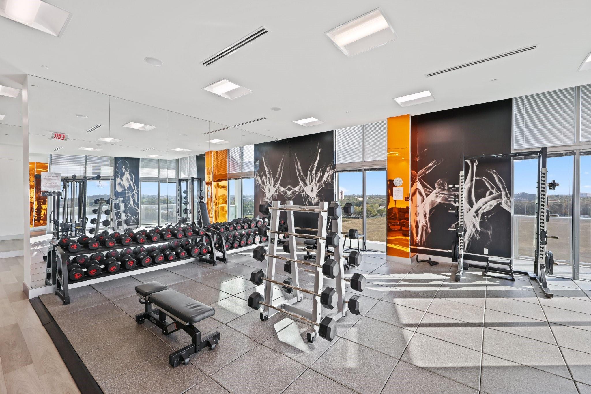 2000 Metropica Way PH08