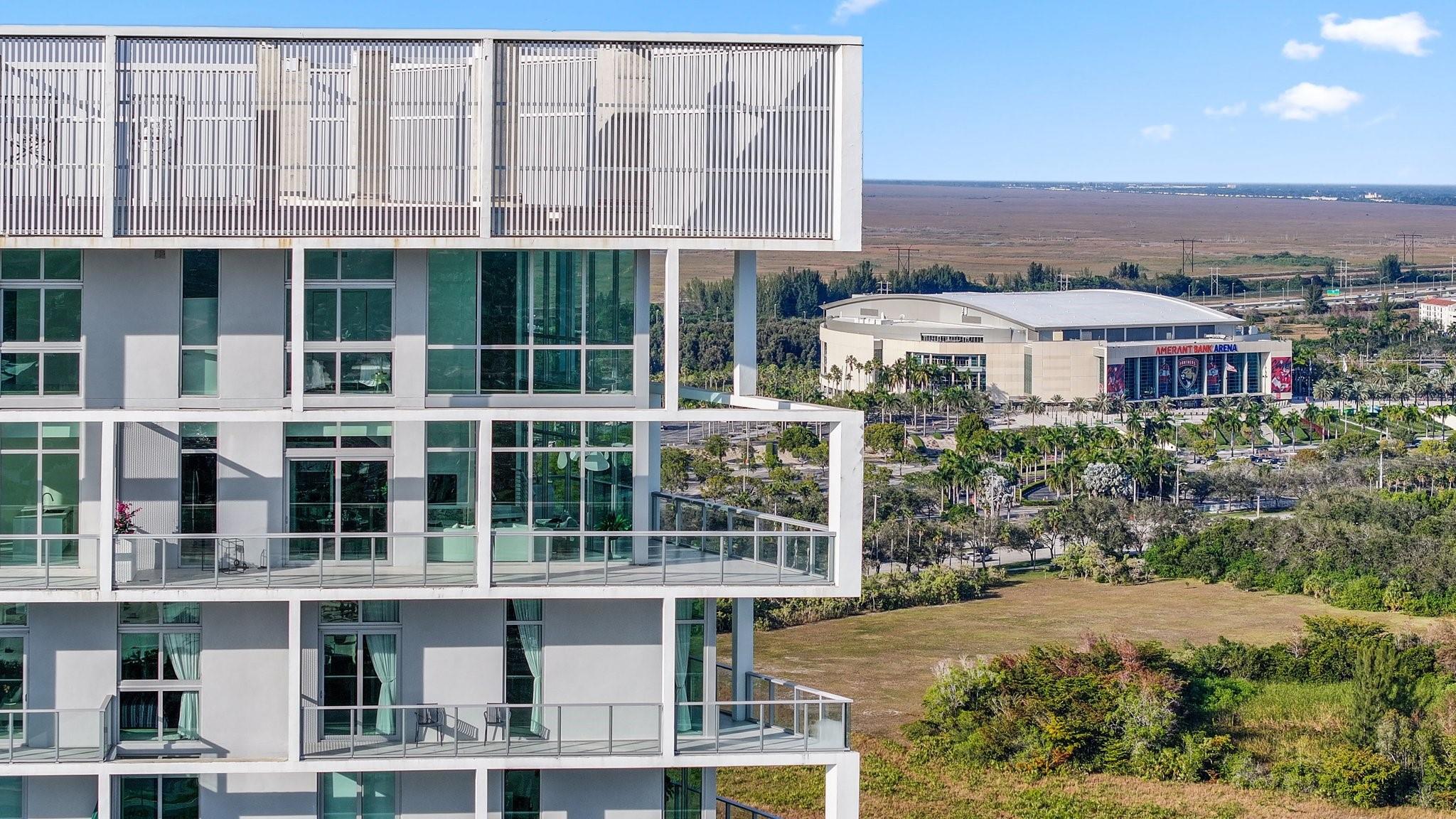 2000 Metropica Way PH09