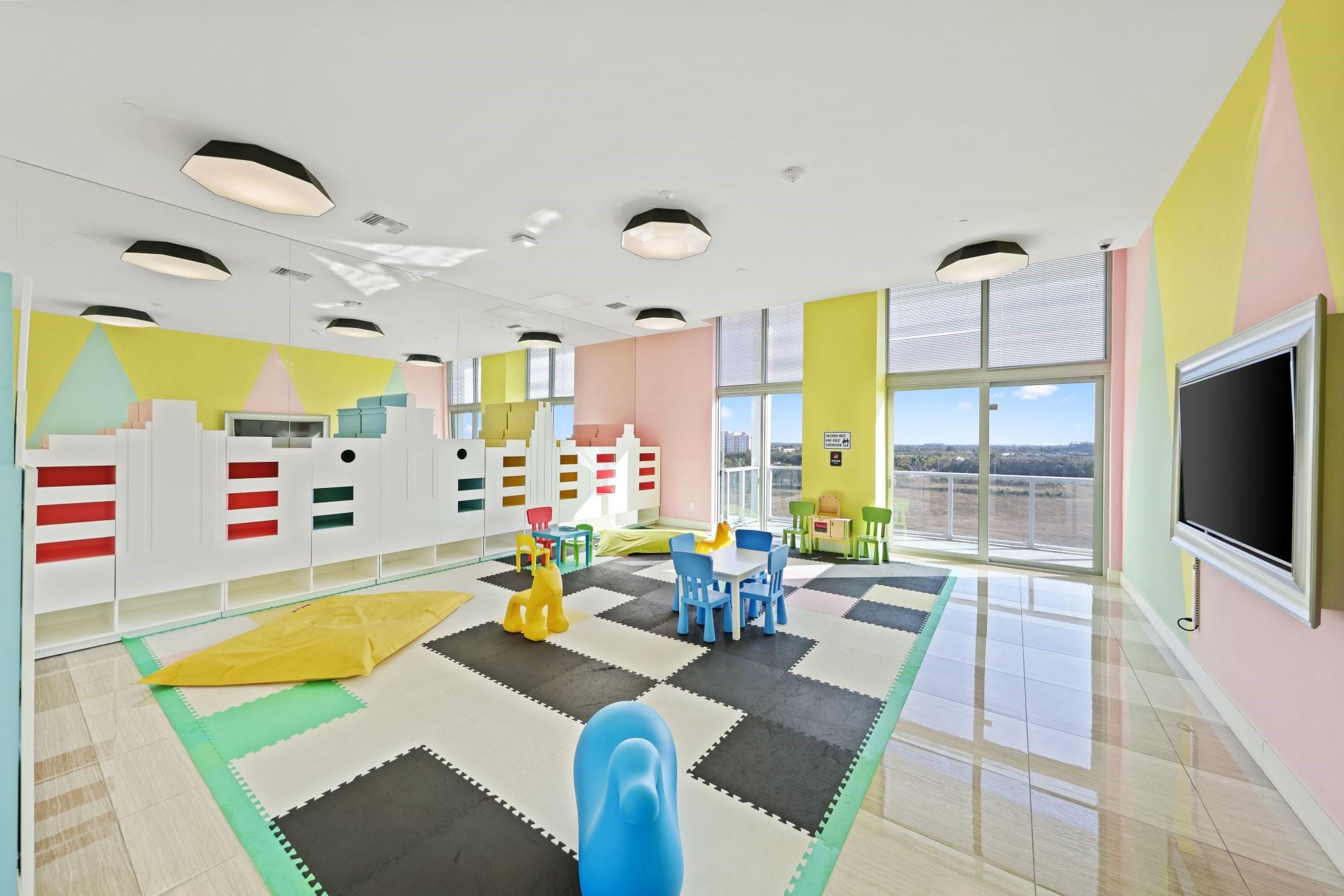 2000 Metropica Way PH09