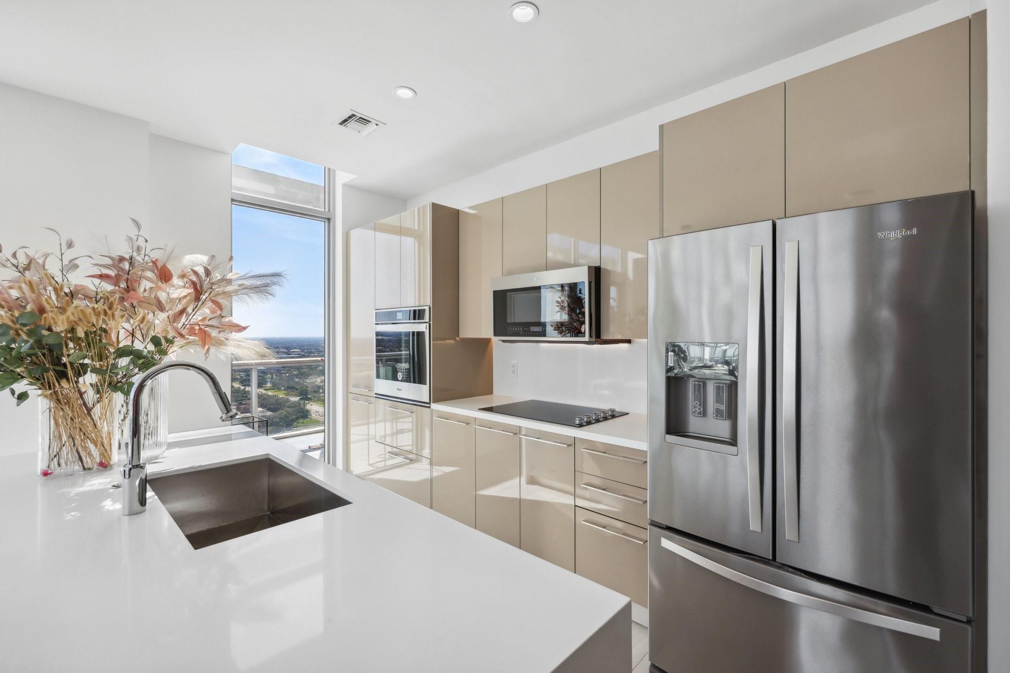 2000 Metropica Way PH09