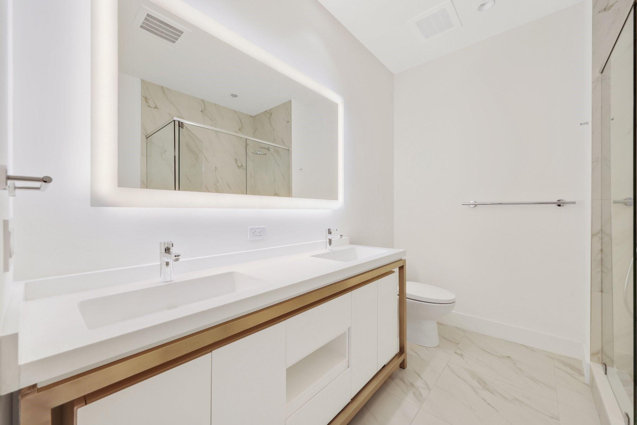 2000 Metropica Way PH11