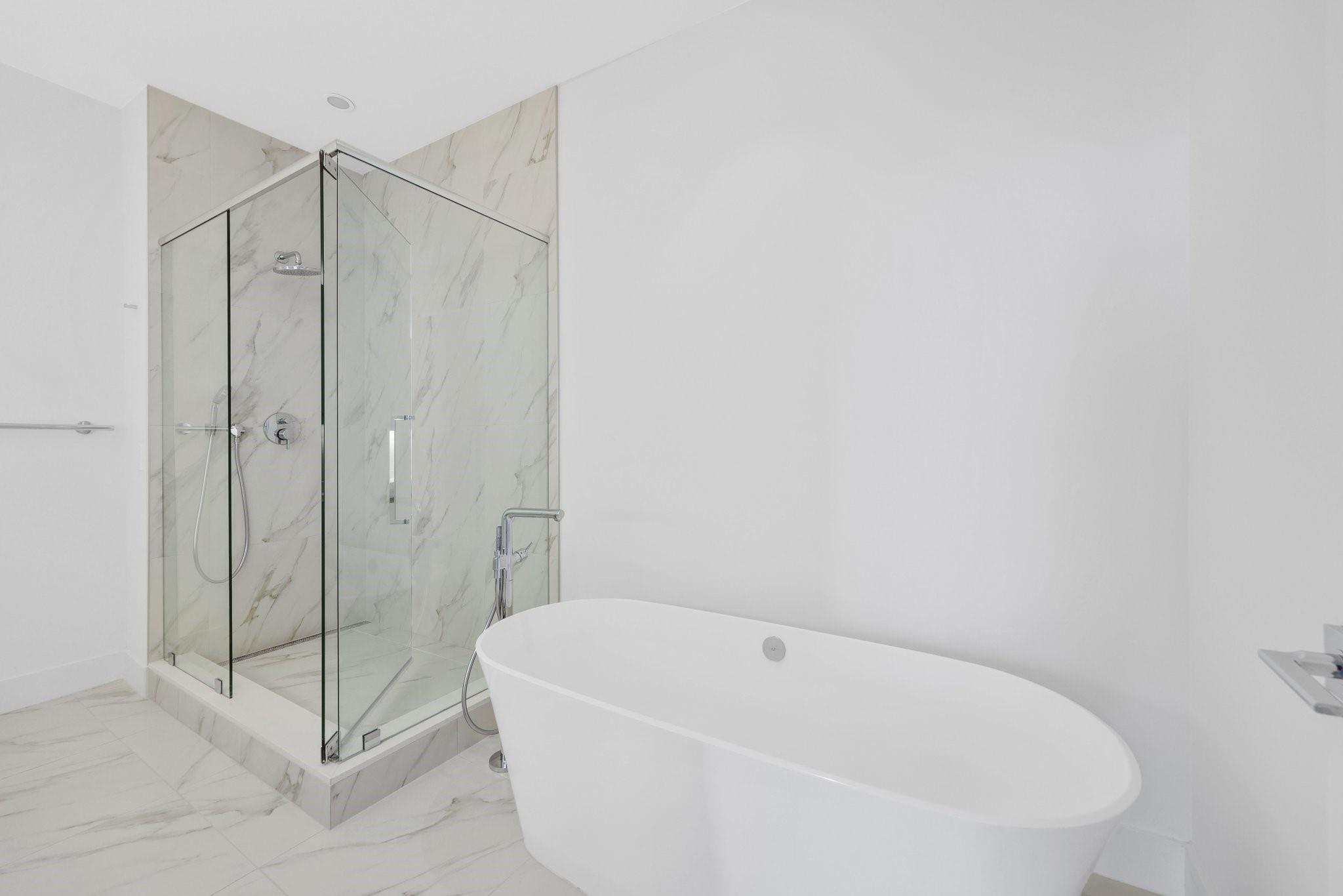 2000 Metropica Way PH11