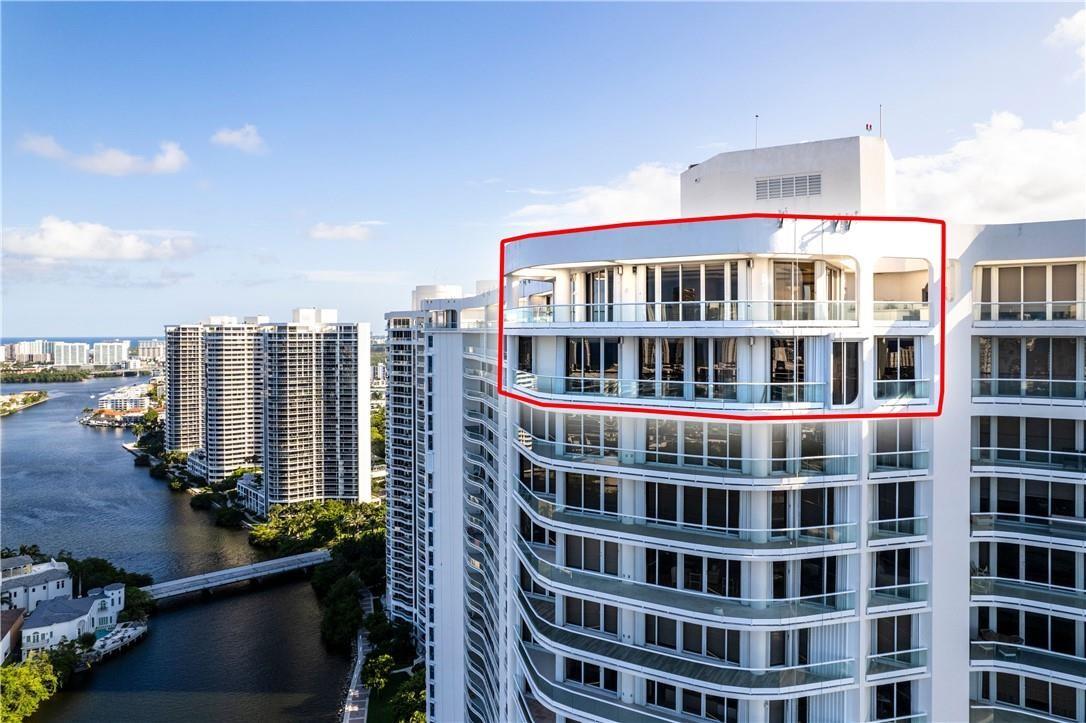 7000 Island Blvd PH-06
