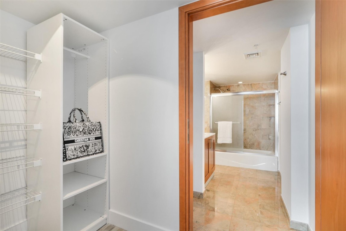 9499 Collins Ave 706