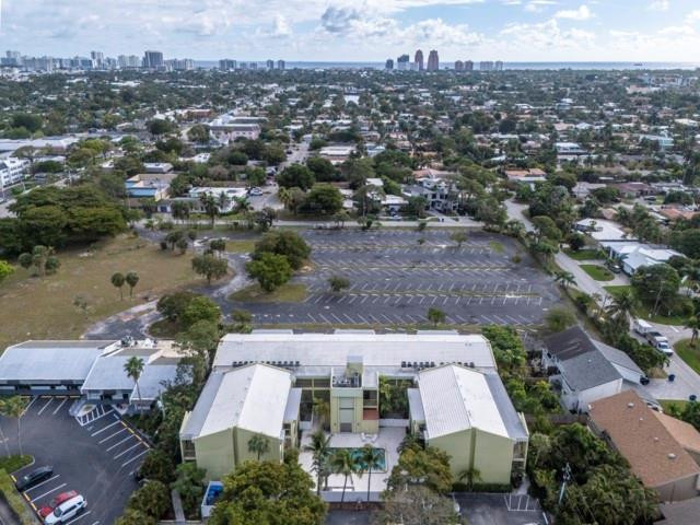 2450 NE 15th Ave 110