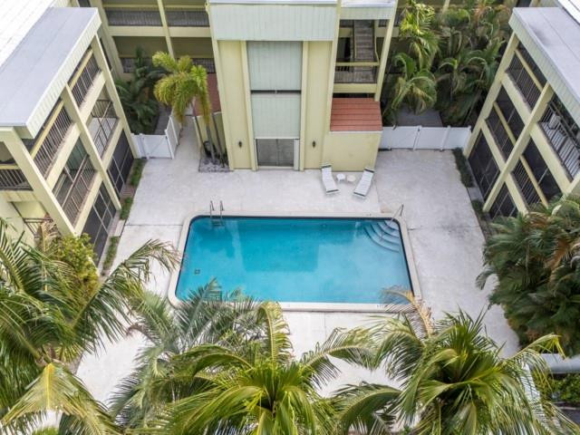 2450 NE 15th Ave 110