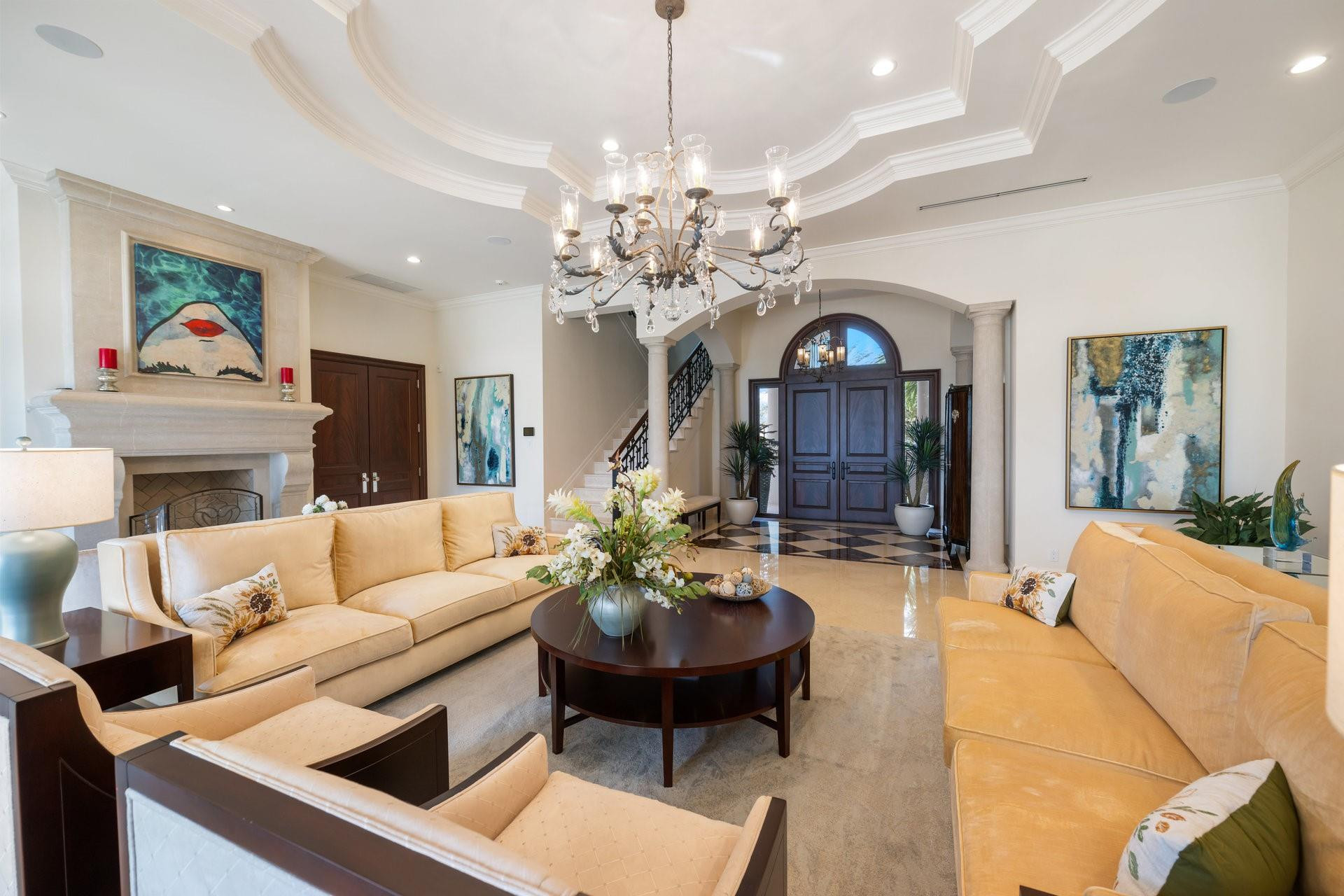 1011 Hillsboro Mile