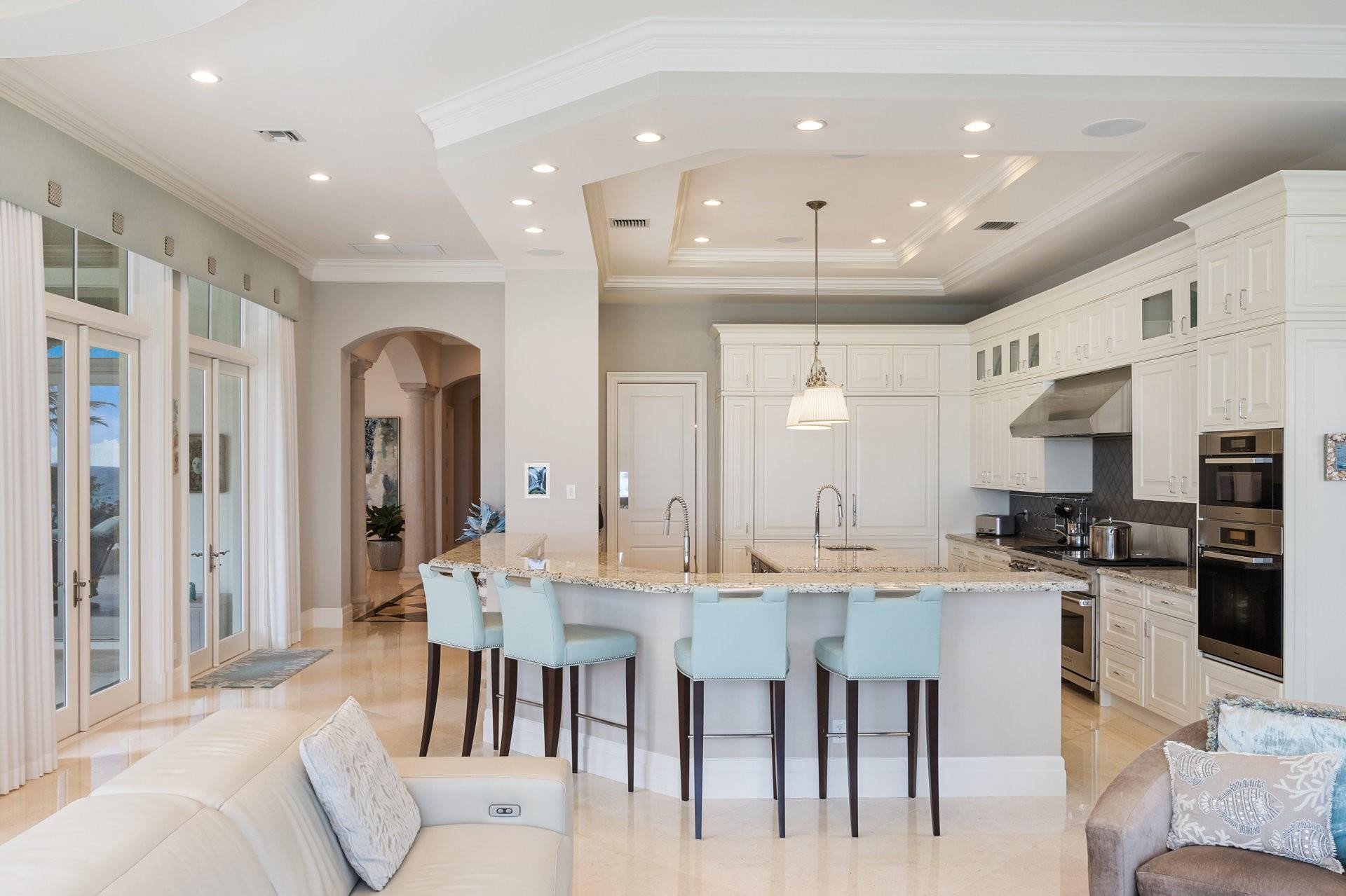 1011 Hillsboro Mile