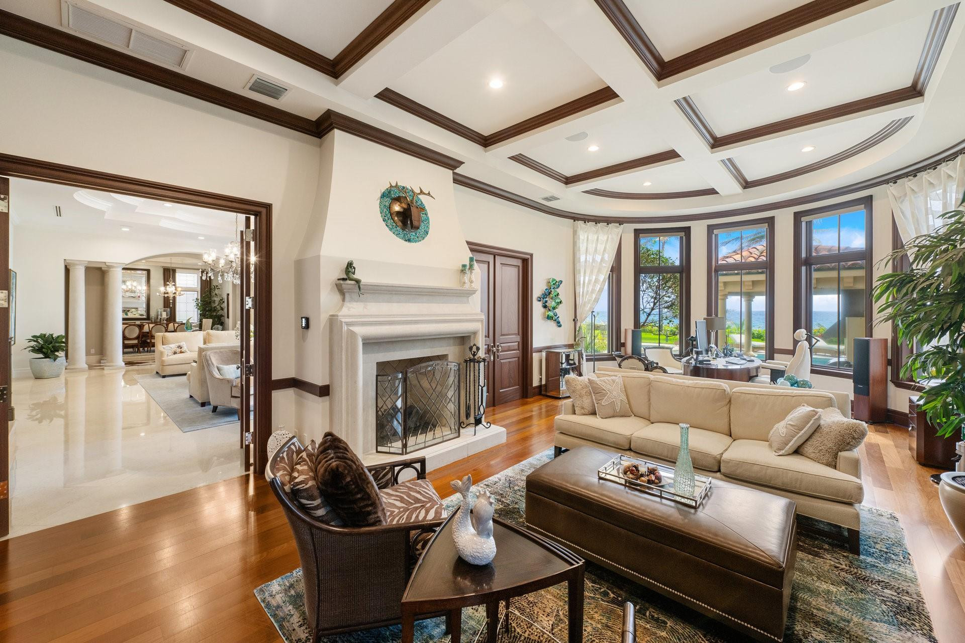 1011 Hillsboro Mile