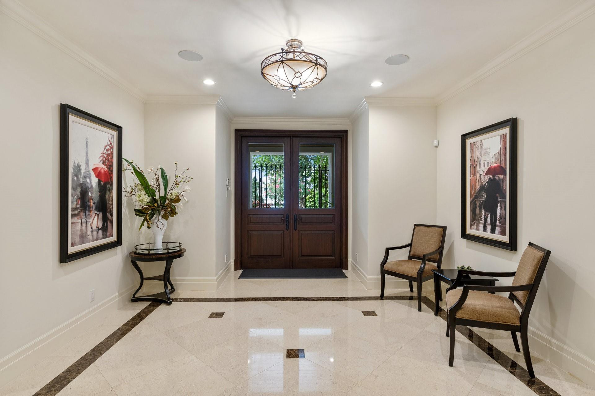 1011 Hillsboro Mile