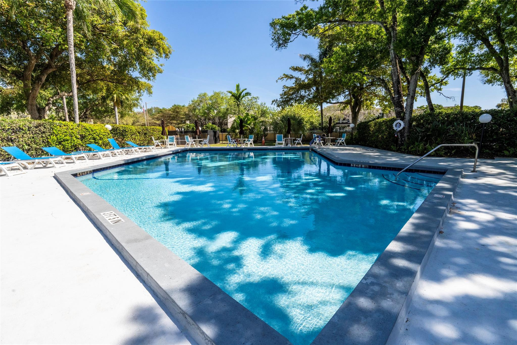 3005 N Oakland Forest Dr 302