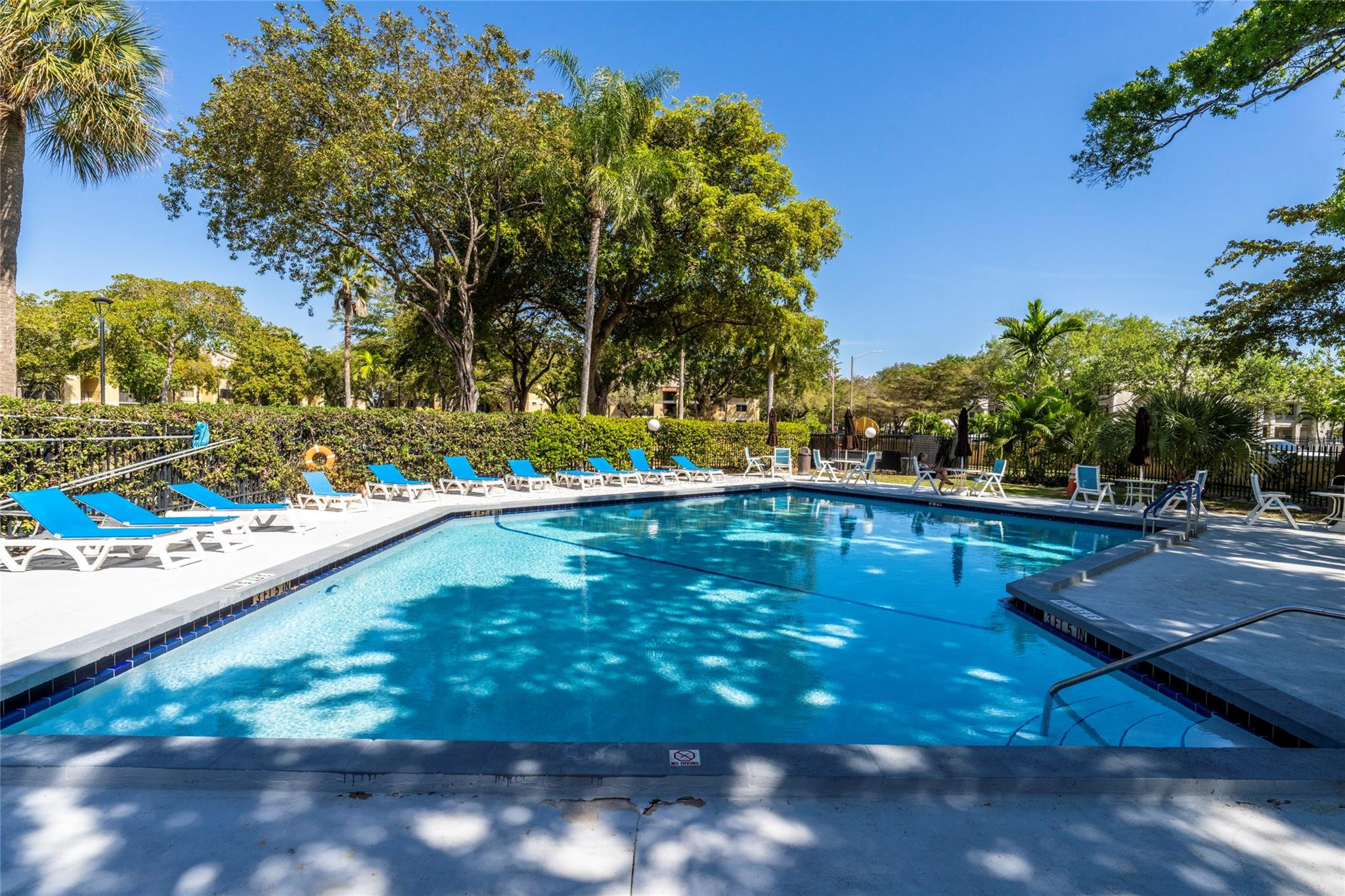 3005 N Oakland Forest Dr 302