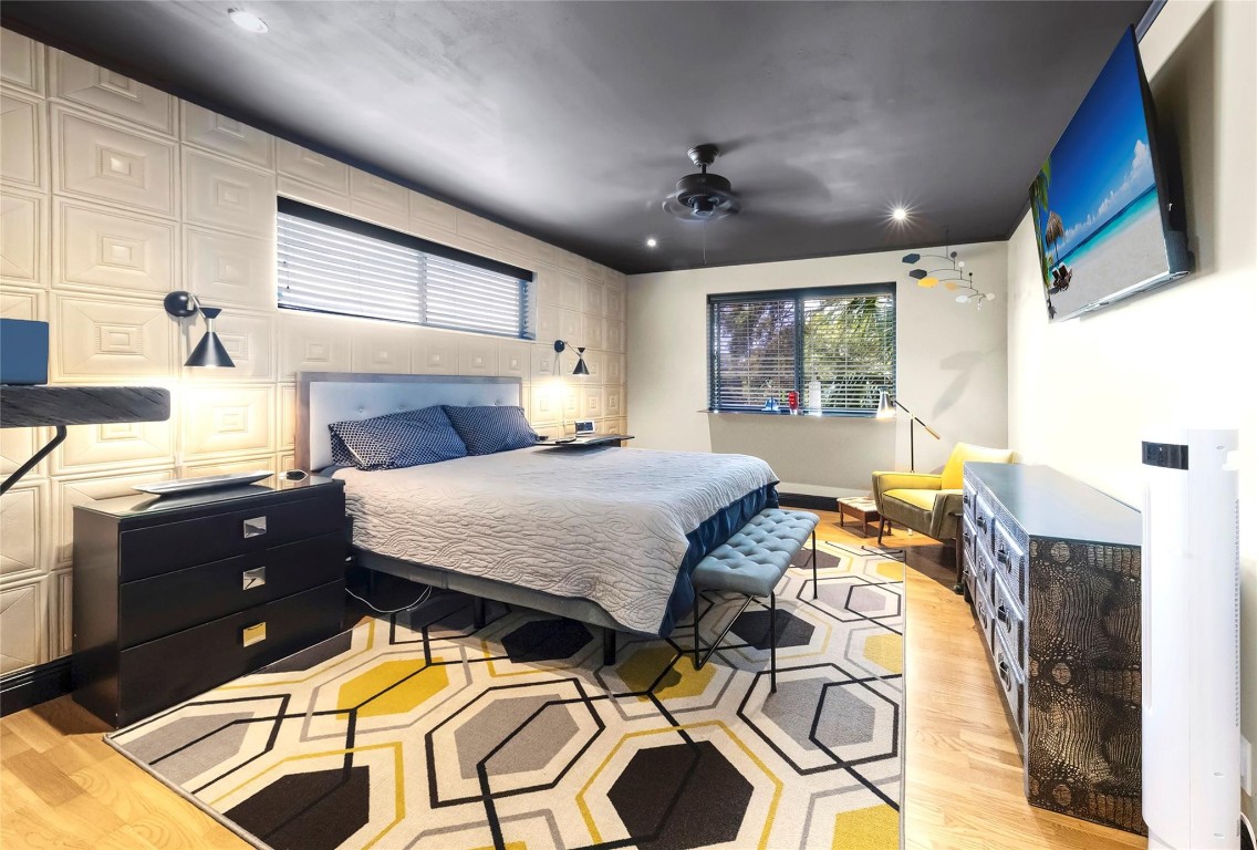 3005 N Oakland Forest Dr 302