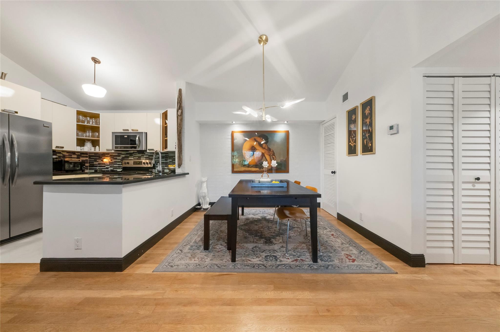 3005 N Oakland Forest Dr 302