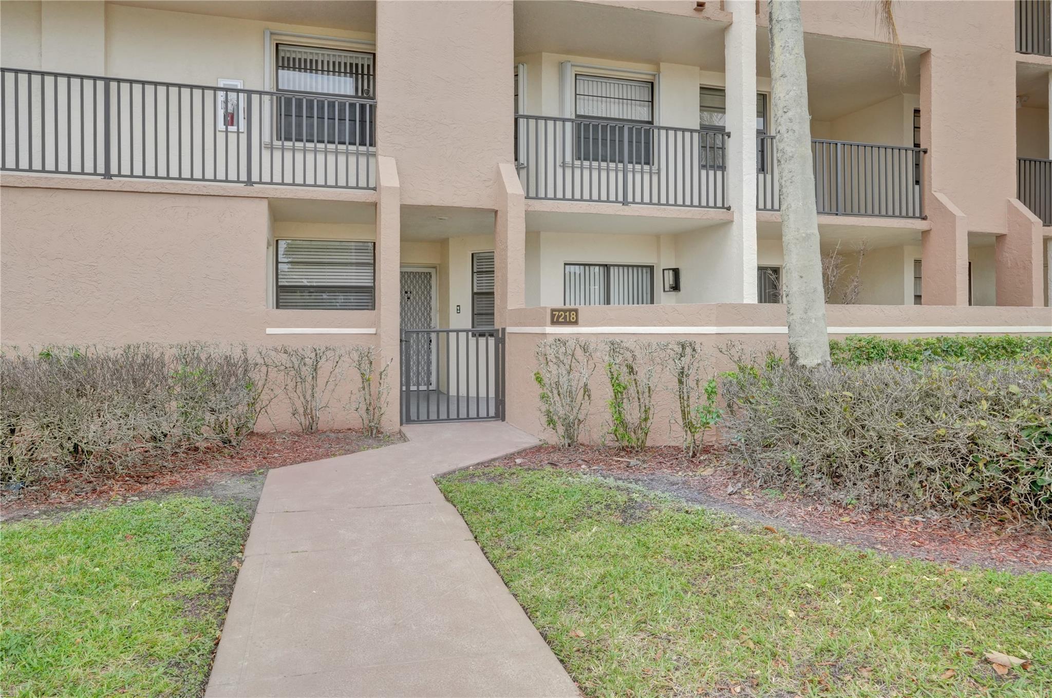 7218 Fairfax Dr 110