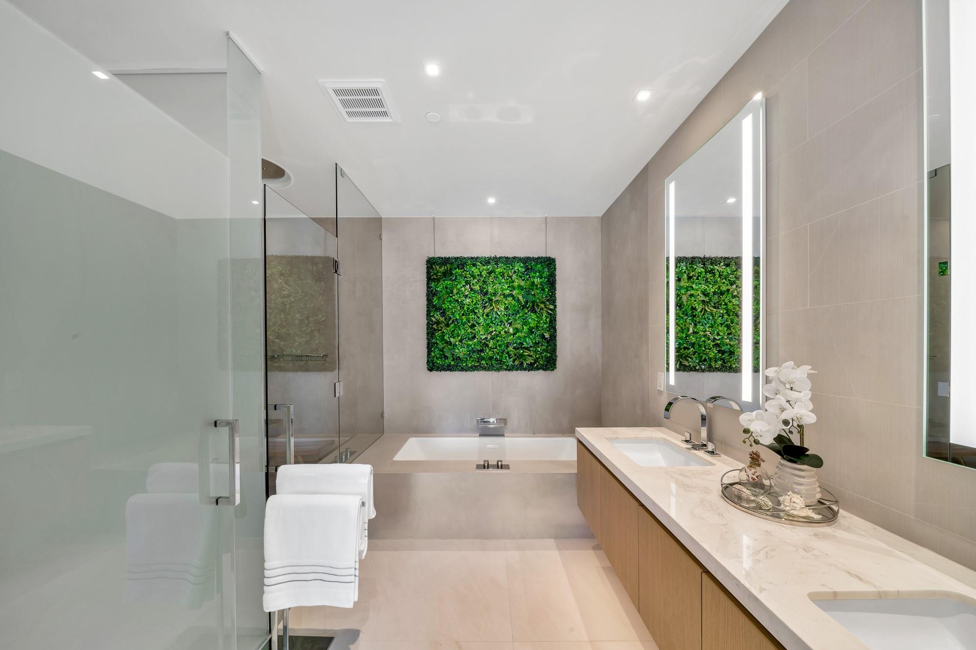 2311 SE 17th Street 202