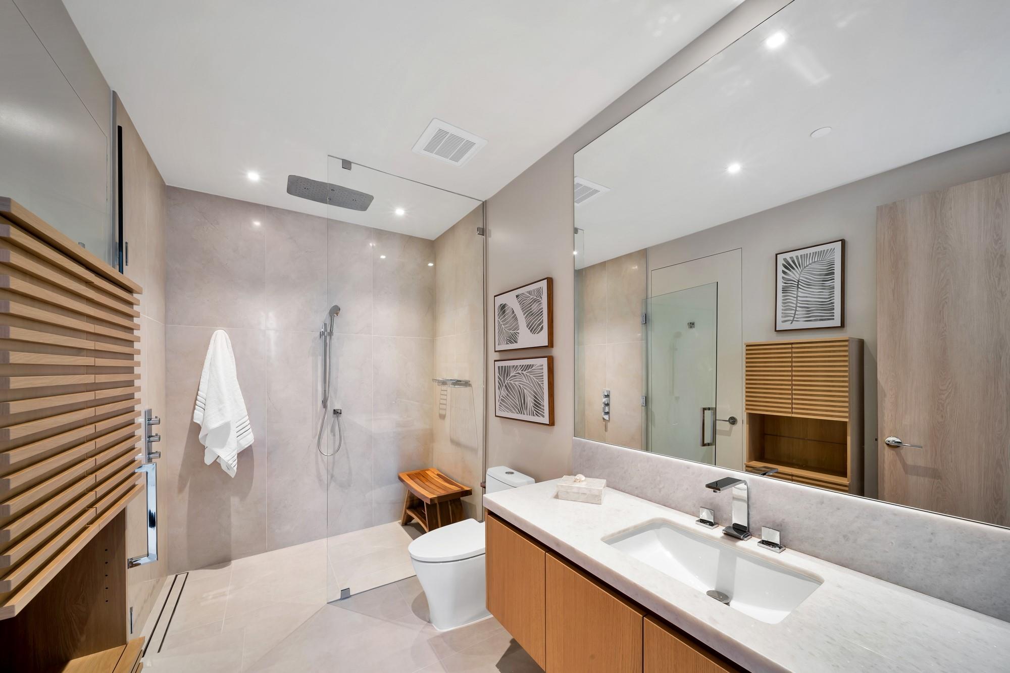 2311 SE 17th Street 202