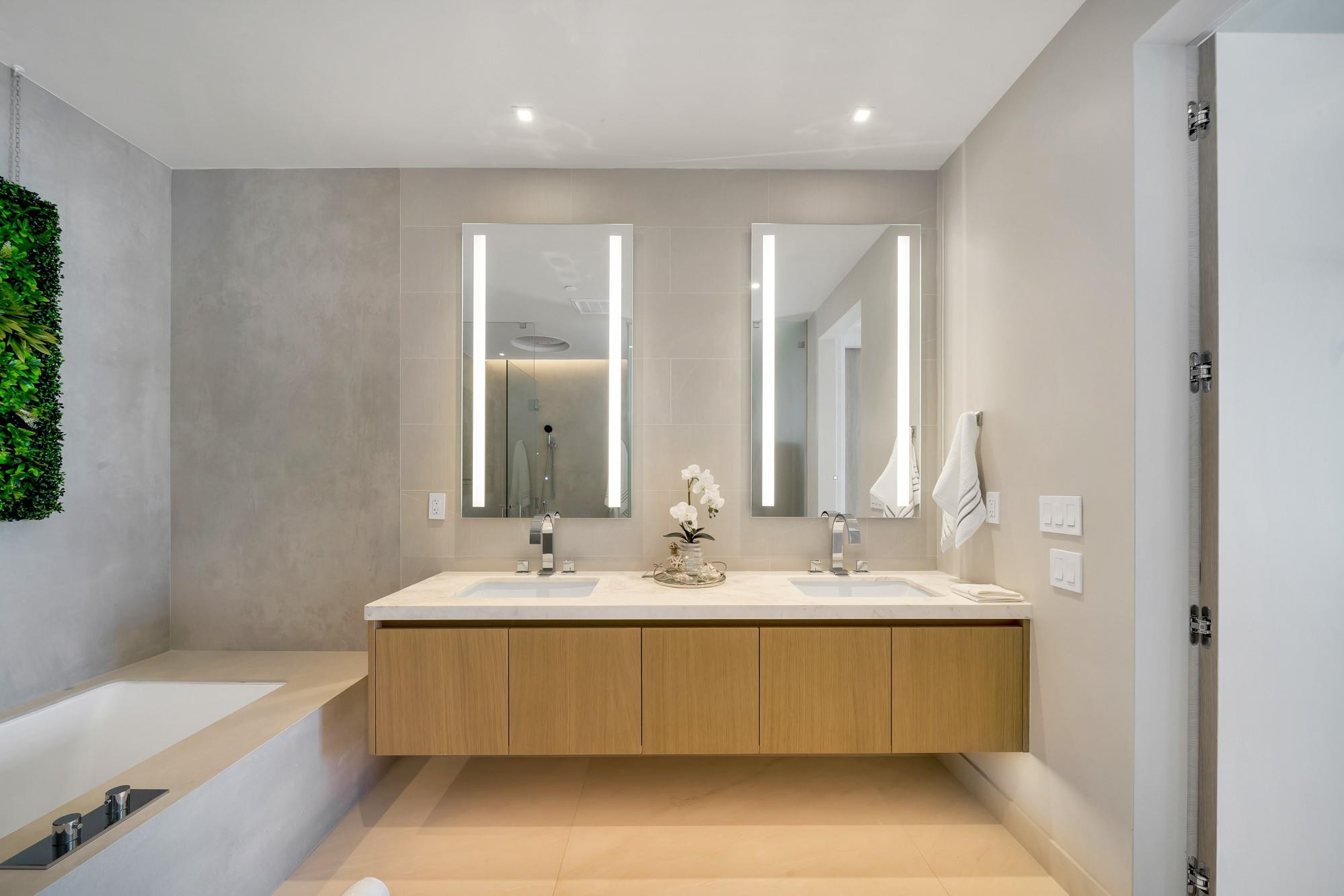 2311 SE 17th Street 202