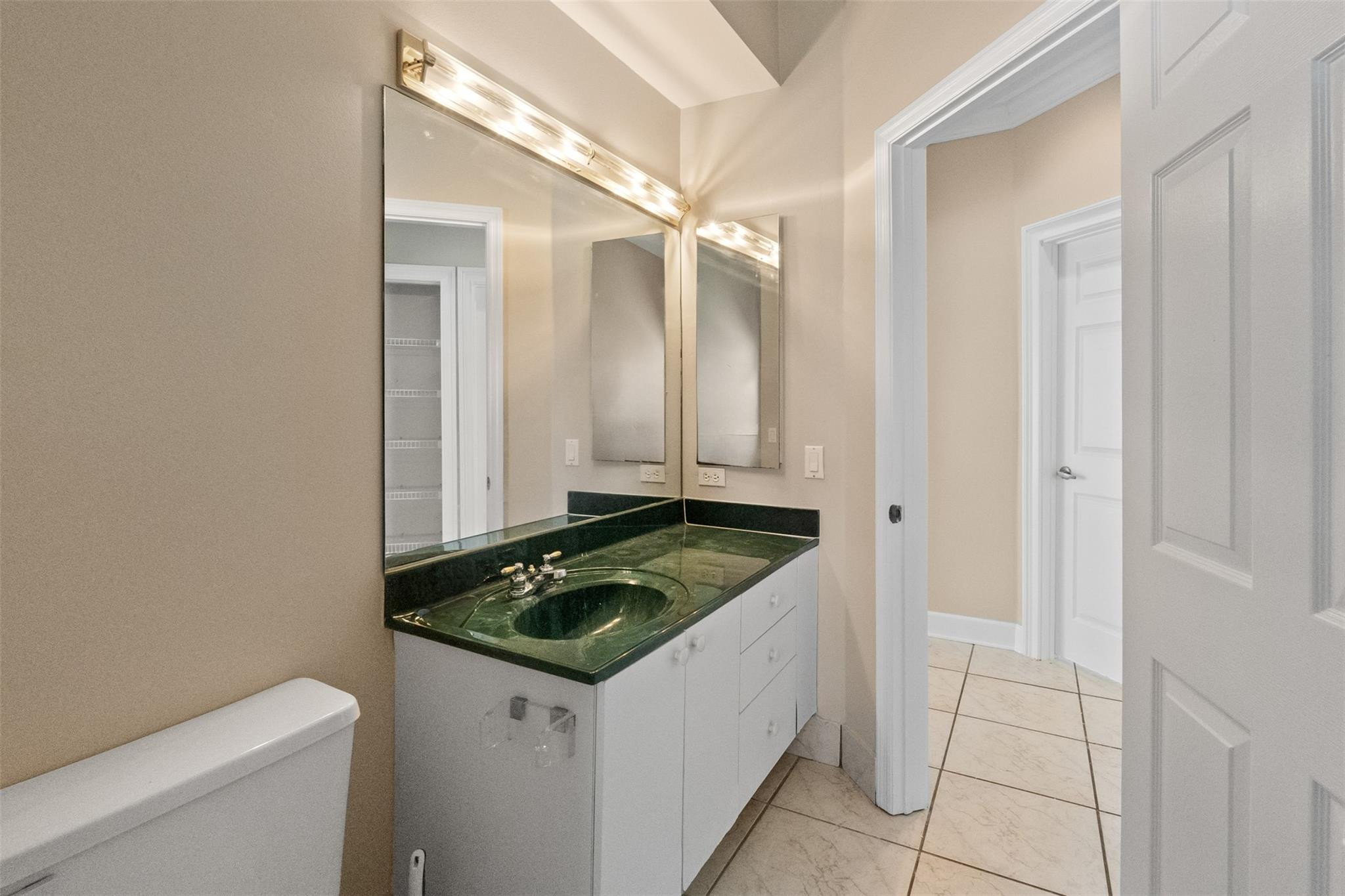 16483 Segovia Circle, Fort Lauderdale